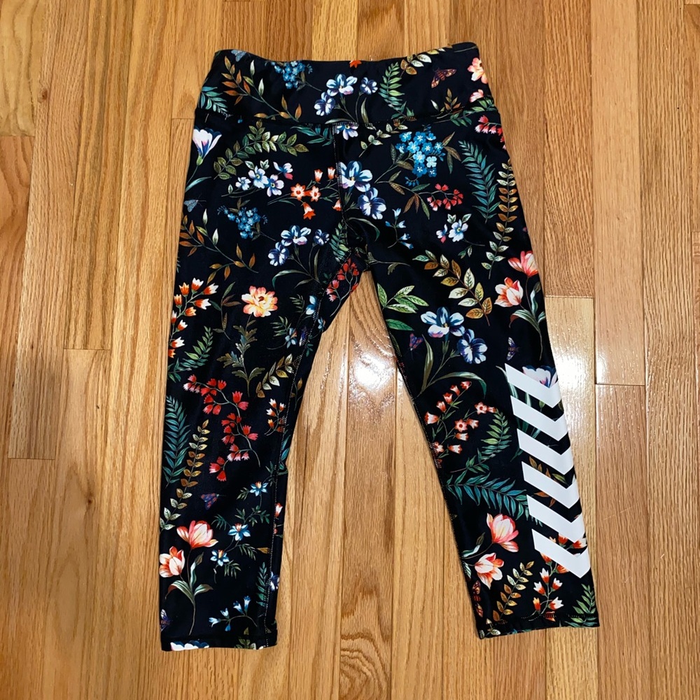 Betsey Johnson Floral Crop Workout Leggings